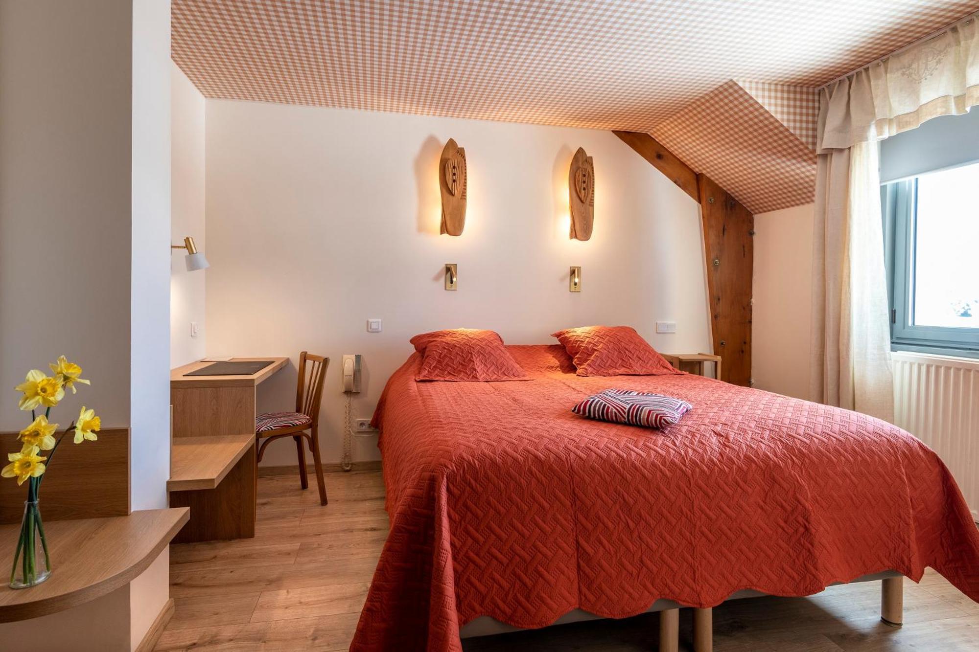 Hotel Restaurant De La Poste Et La Grange Detente, Espace Bien-Etre Châteauneuf-de-Randon Pokój zdjęcie