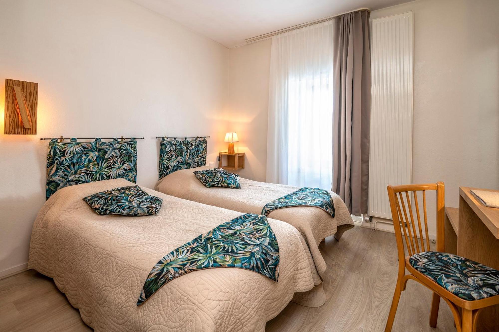 Hotel Restaurant De La Poste Et La Grange Detente, Espace Bien-Etre Châteauneuf-de-Randon Pokój zdjęcie