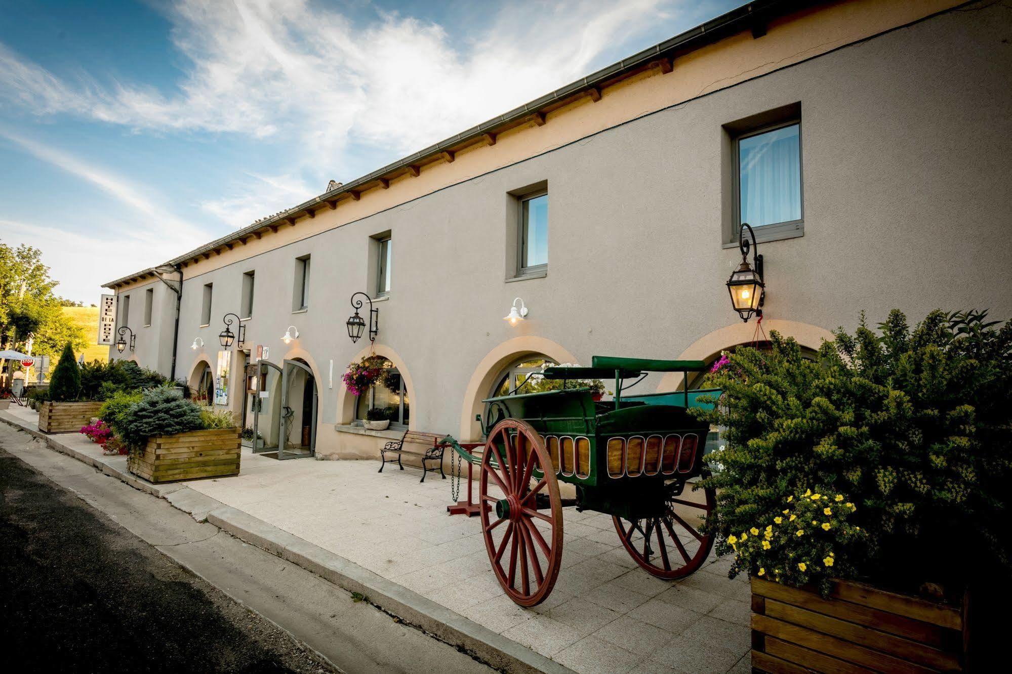 Hotel Restaurant De La Poste Et La Grange Detente, Espace Bien-Etre Châteauneuf-de-Randon Zewnętrze zdjęcie